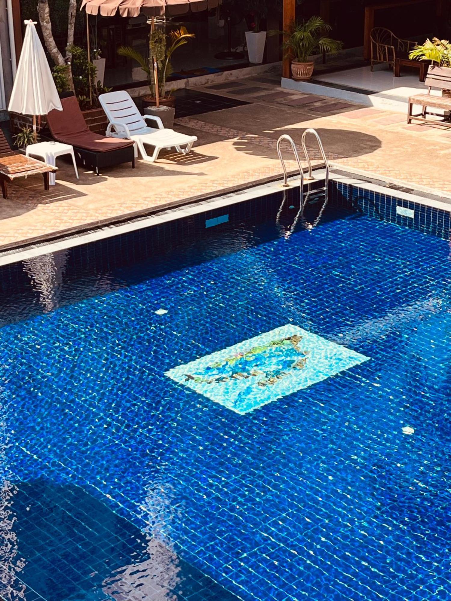Paradise Land Resort Pattaya Exterior foto